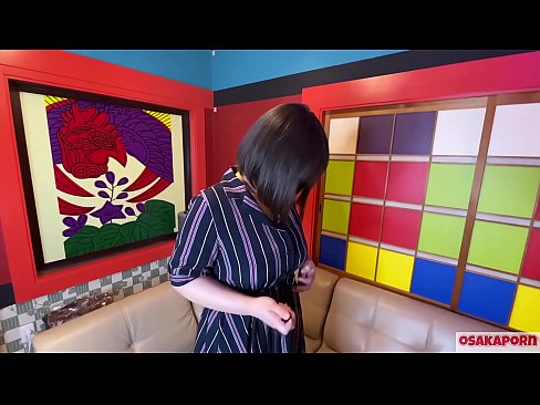 ❤️ جاپاني پياري وڏي سيني سان گڏ جنسي رانديڪن سان مشت زني ڪري ٿي ۽ هڪ orgasm آهي. هوءَ هڪ انٽرويو ۾ پنهنجي ڀوائتي تجربي بابت ڳالهائي ٿي. وڏيون چوڙيون ۽ وارن واري بلت زور سان روئي رهي آهي. اوساڪاپورن ❤❌ ❌